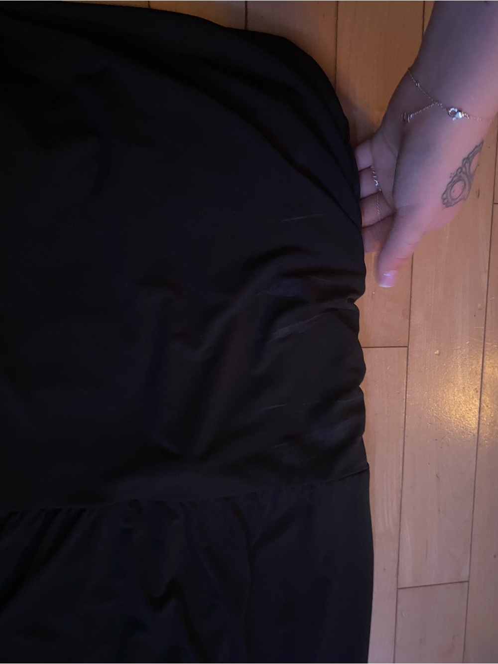 BLACK FOLDOVER DRESSES GUESS - Picture 2 of 4